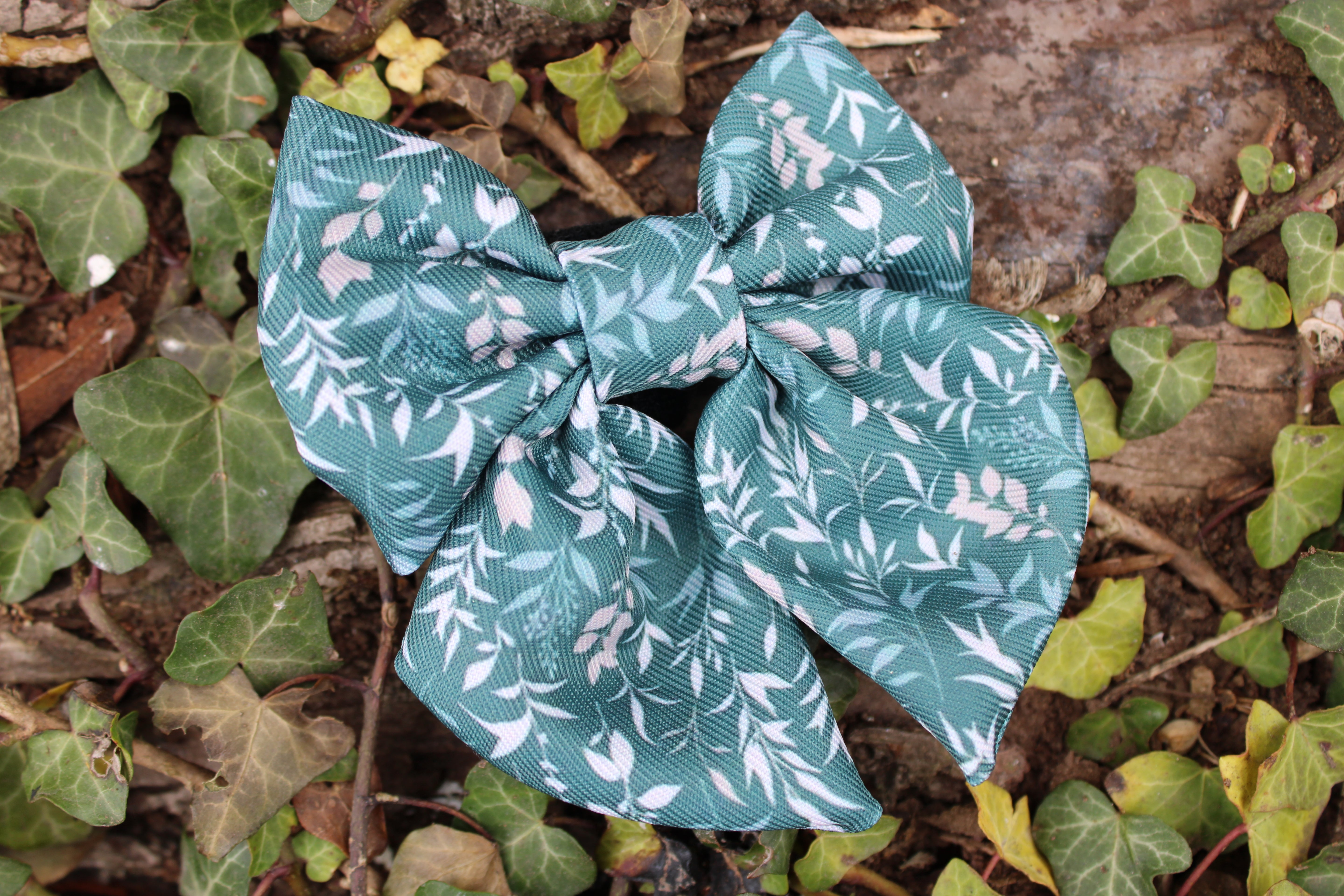 Spring Leaves Sailor Bow