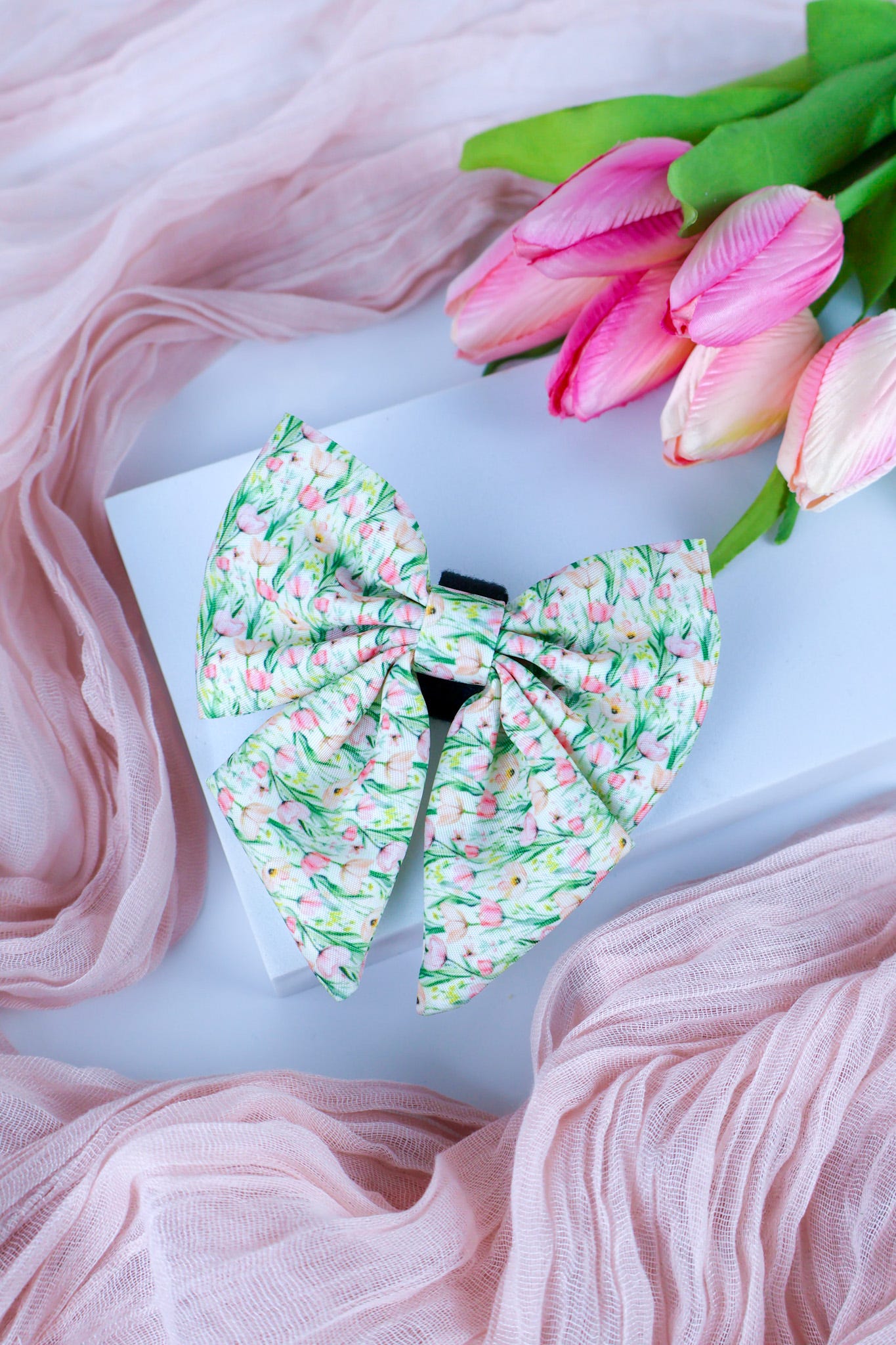 Tulip Trails Sailor Bow