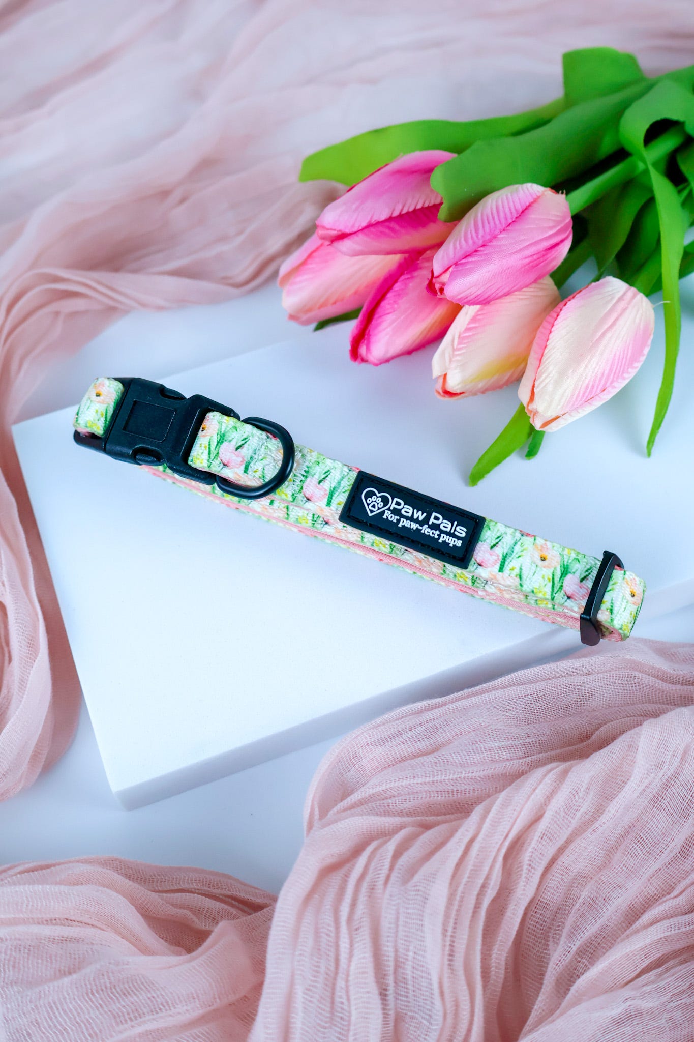 Tulip Trails Collar